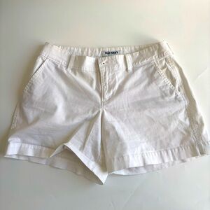 Old Navy size 2 White Every Day Style Shorts